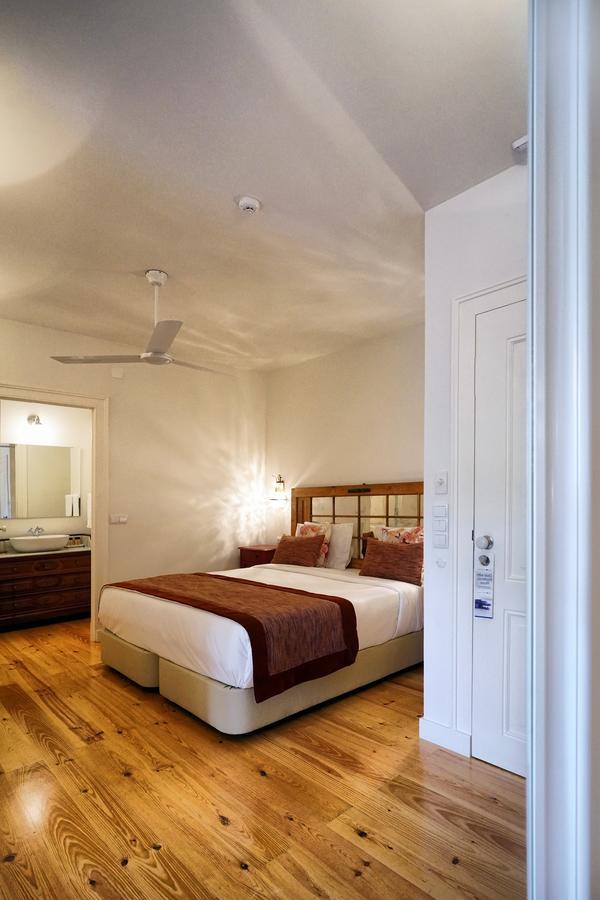 Casas De Sao Bento Hotel Lisbon Exterior photo